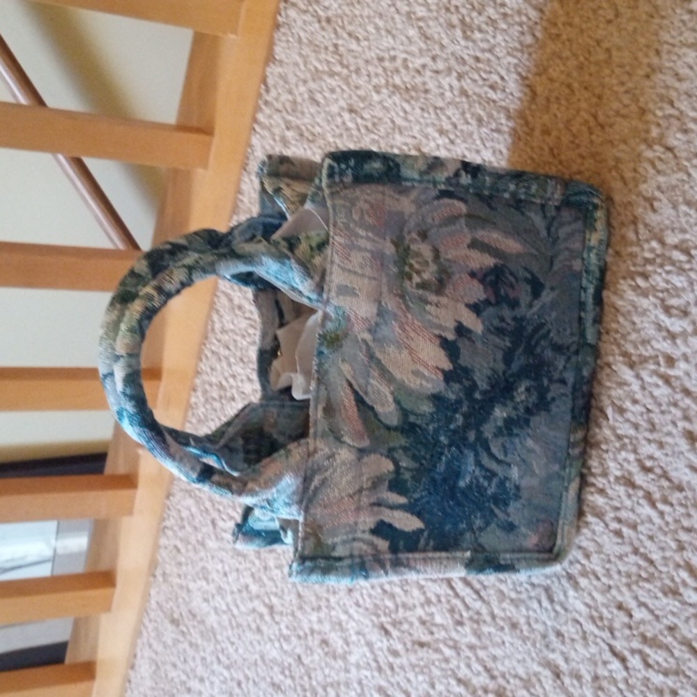 Floral Tapestry Mini Handbag With Snap Closure